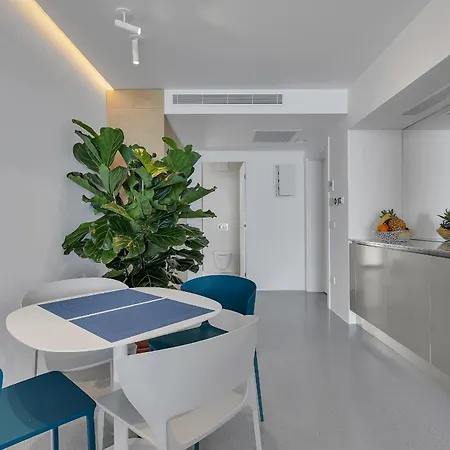 Di Arte ! First Row Sea !- Makarska Exklusiv شقة *